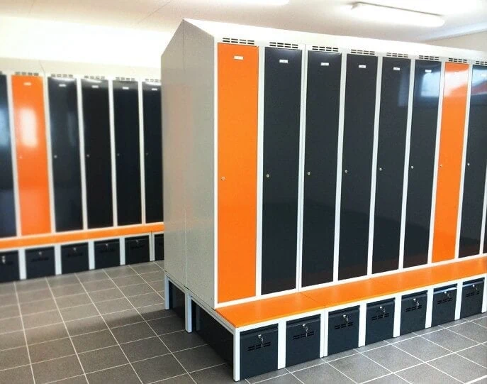 Umkleideschränke mit sitzbank und schuhschublade